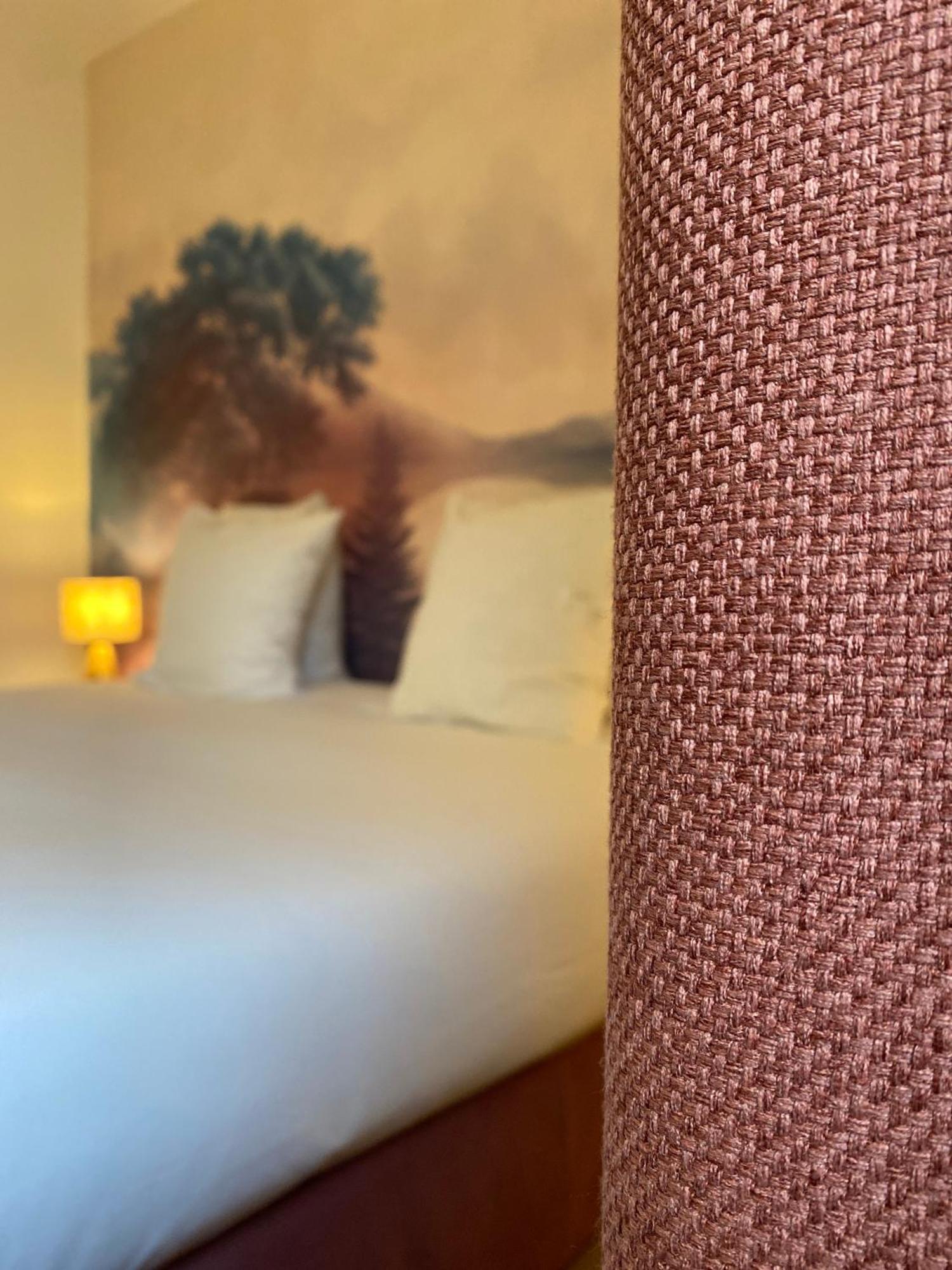 Logis Hotel Medieval, Montelimar Nord Rochemaure Ngoại thất bức ảnh